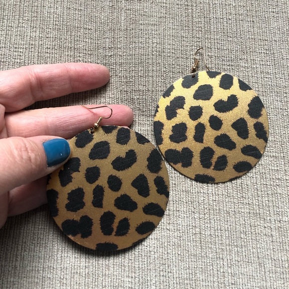 paparazzi Jewelry - Paparazzi Leopard Earrings